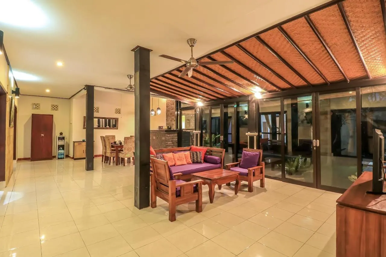 Oyo 2542 Villa Iluka 2 Kerobokan  2*, Kerobokan (Bali) Indonesia