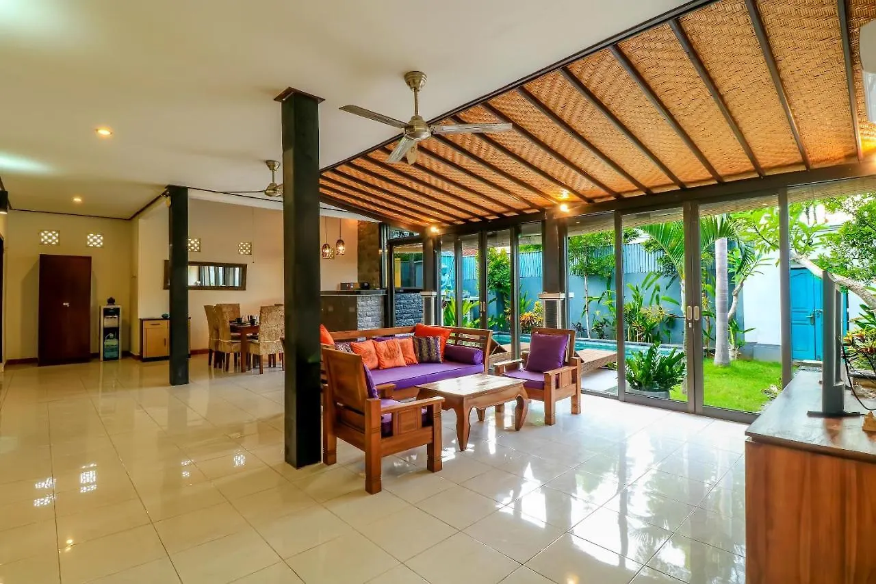 ** Hotel Oyo 2542 Villa Iluka 2 Kerobokan Indonésie
