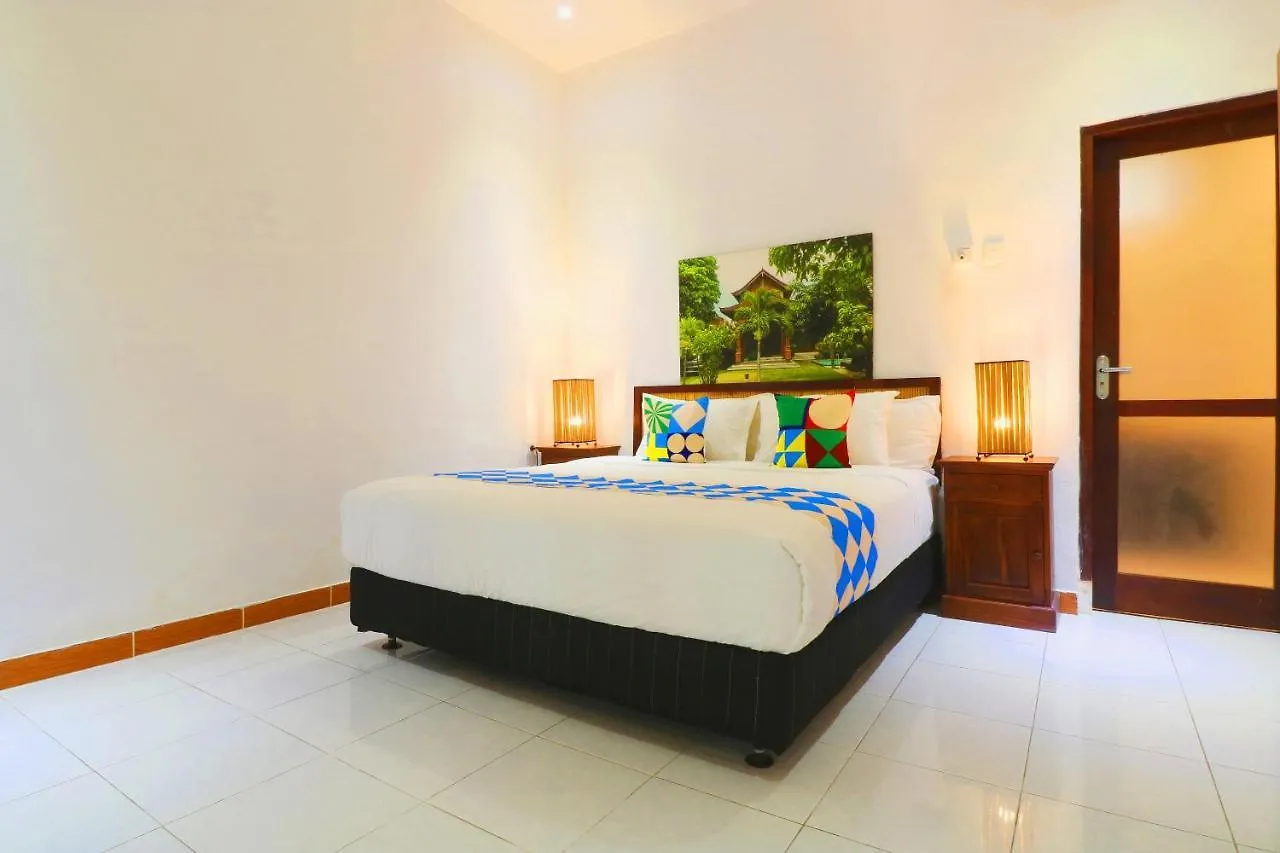 Oyo 2542 Villa Iluka 2 Kerobokan